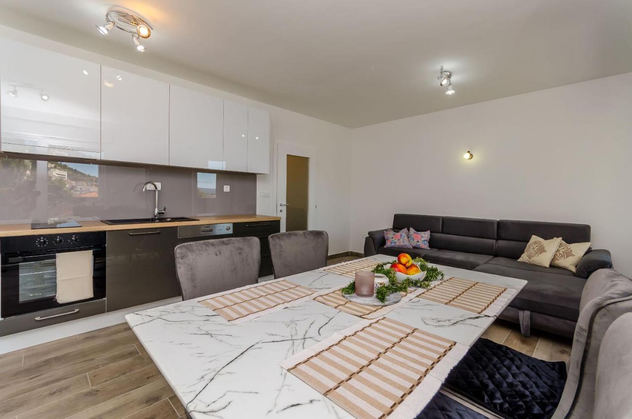 Apartment Rozalia Trogir Eksteriør bilde