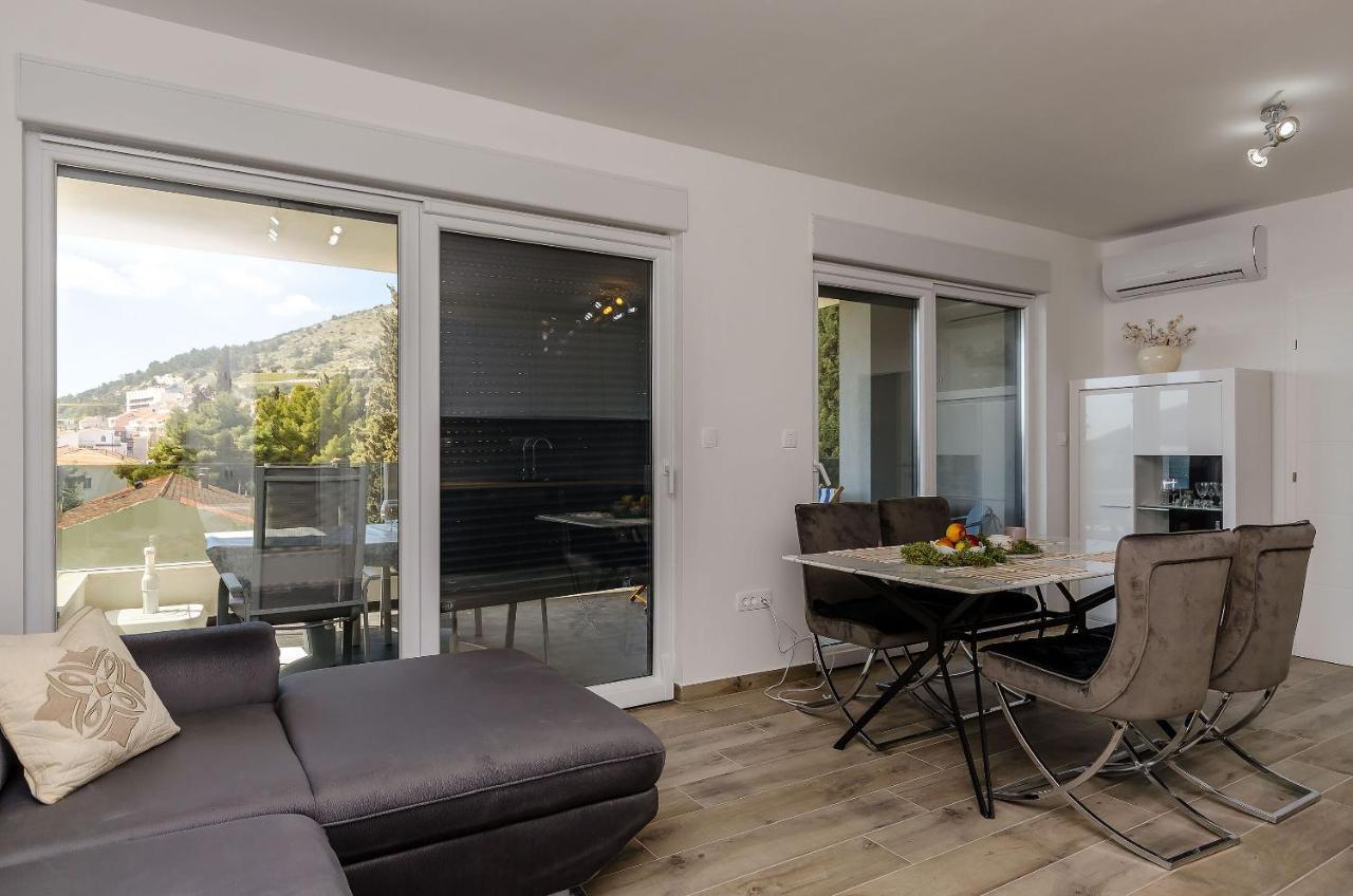 Apartment Rozalia Trogir Eksteriør bilde