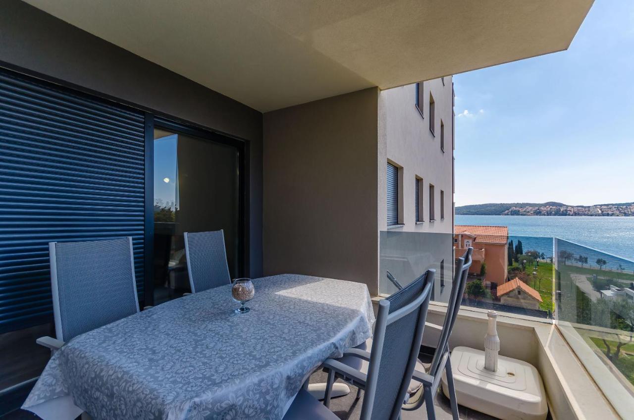 Apartment Rozalia Trogir Eksteriør bilde