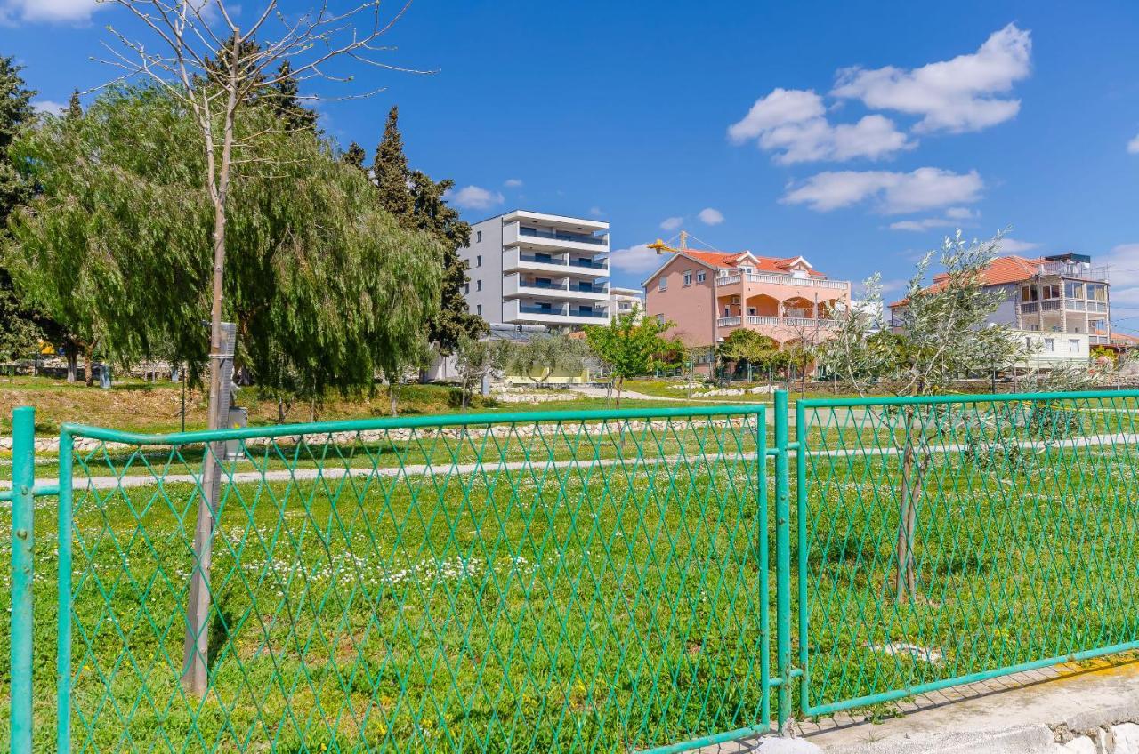 Apartment Rozalia Trogir Eksteriør bilde