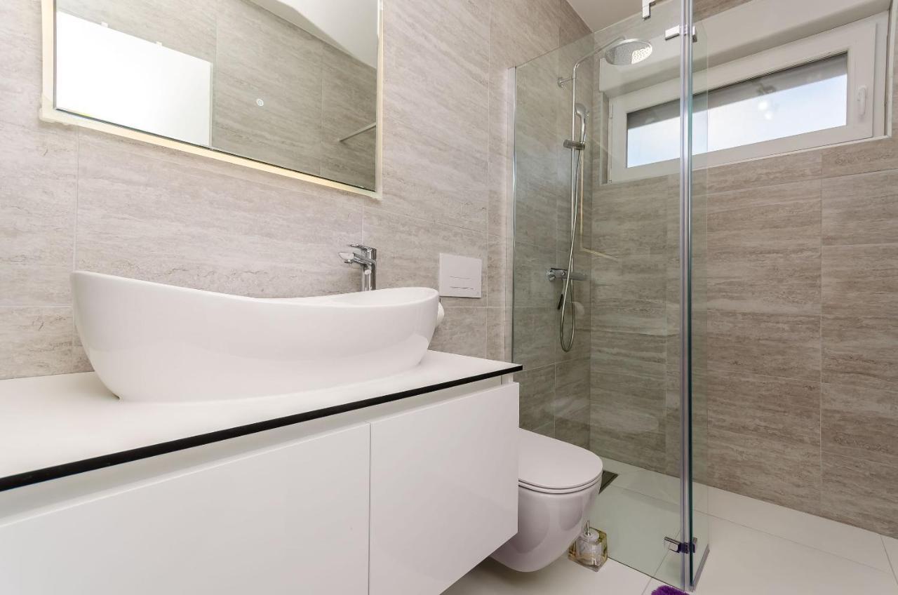Apartment Rozalia Trogir Eksteriør bilde